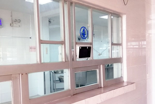 食堂人臉消費機(jī) 食堂人臉消費機(jī)